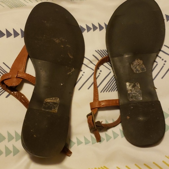 Sandals - Picture 3 of 3